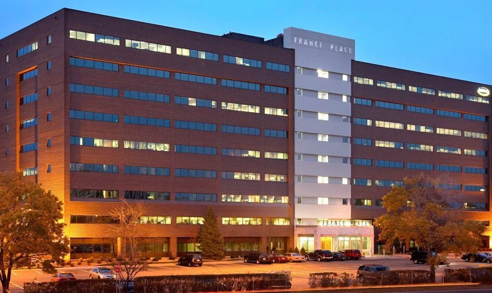 Livea Edina clinic